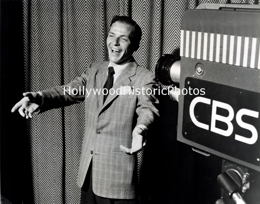 Frank Sinatra on CBS TV.jpg
